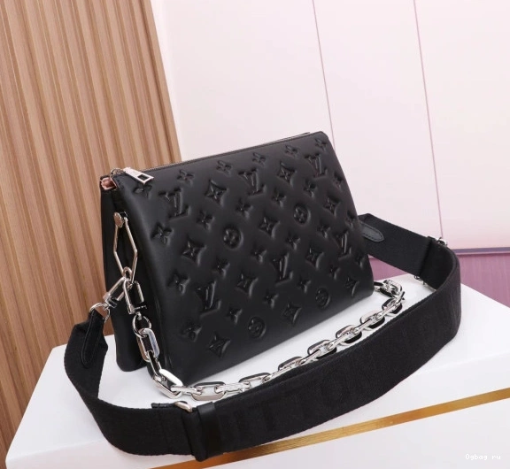 PM COUSSIN LOUIS VUITTON 0820